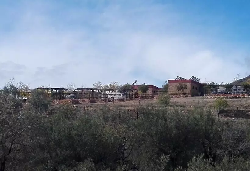 Hotelli Camping Almocita