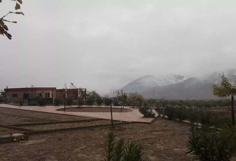 Hotelli Camping Almocita