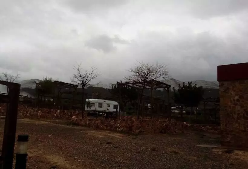 Hotelli Camping Almocita