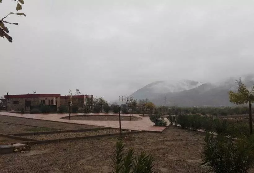 Hotelli Camping Almocita