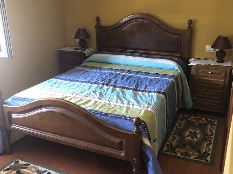 فندق Restaurante Bayona