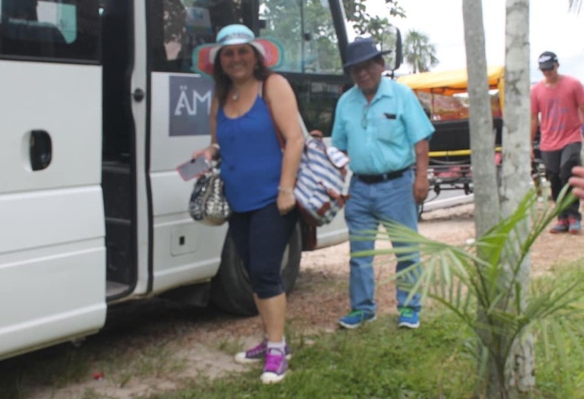 فندق Tropical Adventures & Expeditions