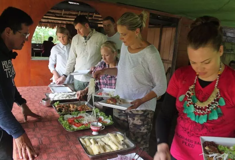 هتل Tropical Adventures & Expeditions