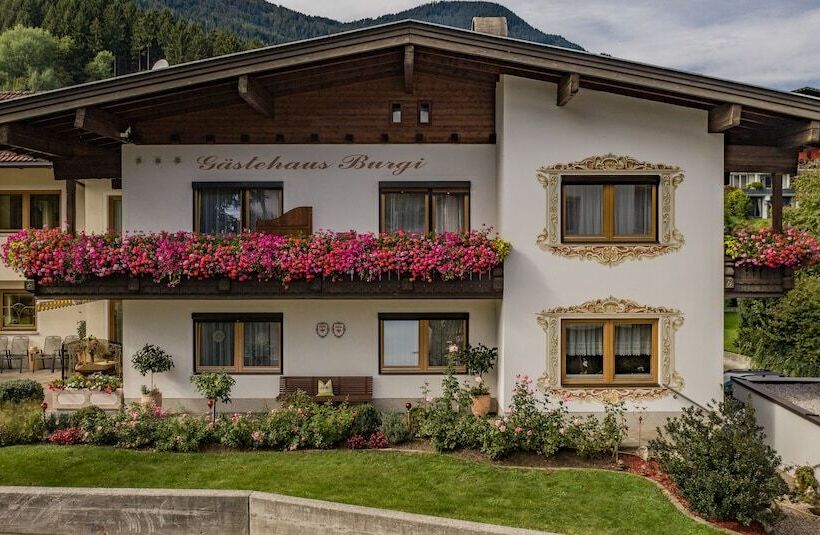 Пансион Gästehaus Burgi