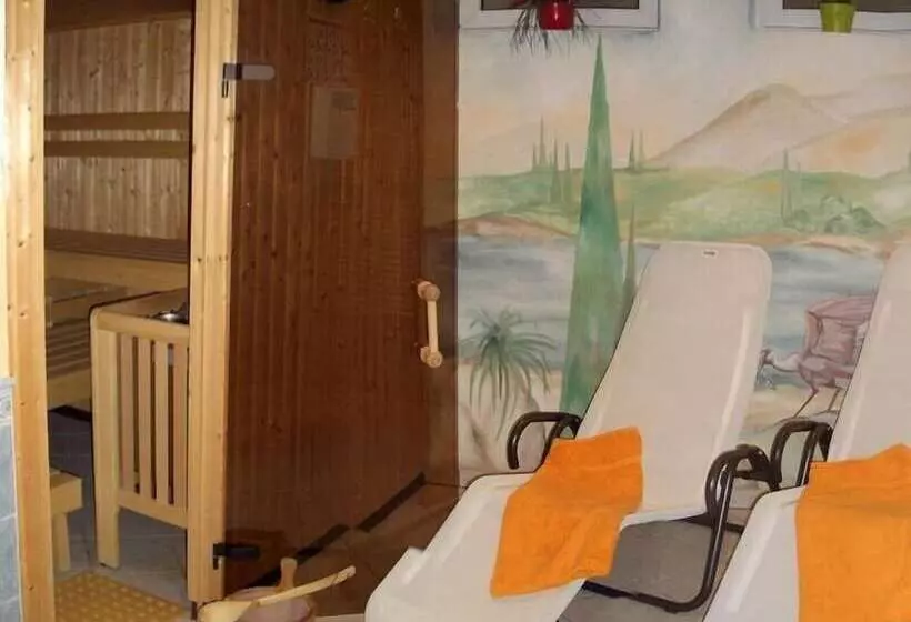 ペンション Gästehaus Burgi