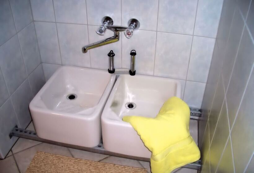 Пансион Gästehaus Burgi