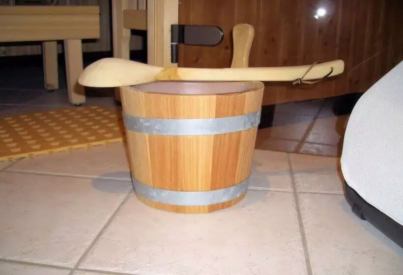 ペンション Gästehaus Burgi