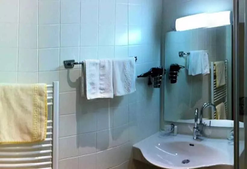 ペンション Gästehaus Burgi