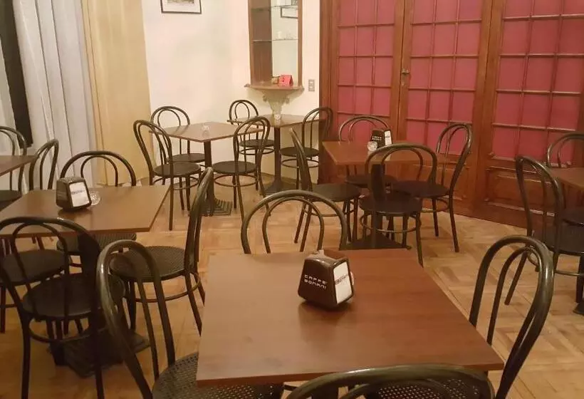 پانسیون Royal Suite