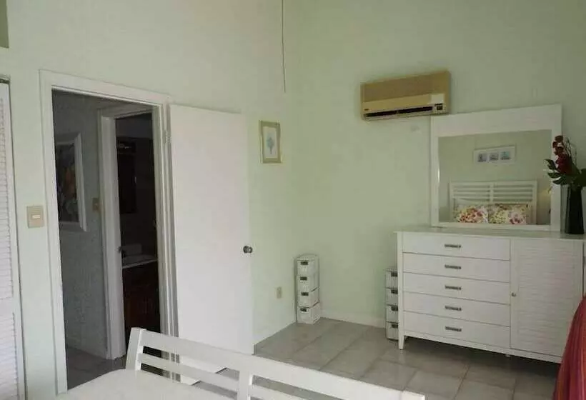 Villa 251b At Jolly Harbour