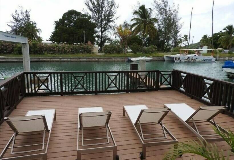 Villa 251b At Jolly Harbour