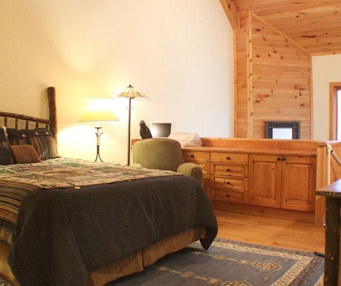 Columbine Condominiums By Cb Lodging