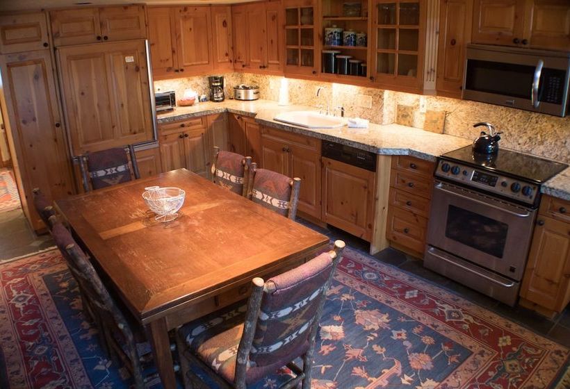 Columbine Condominiums By Cb Lodging