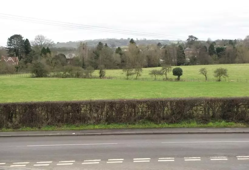 簡易ホテル Rose & Crown