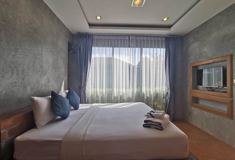 هتل Baanmee Phuket Sha Plus