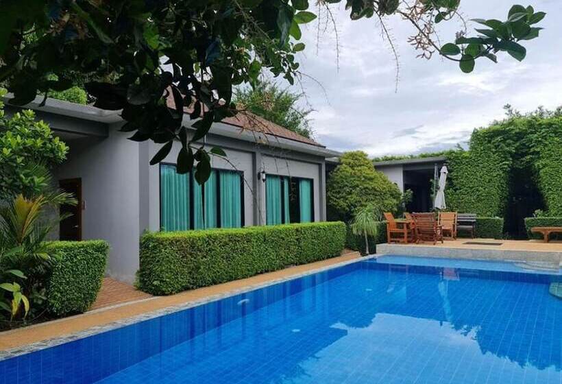 هتل Baanmee Phuket Sha Plus