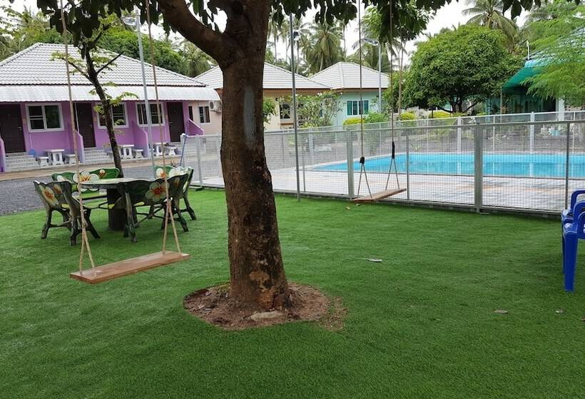 فندق Ban Thanyanan Resort