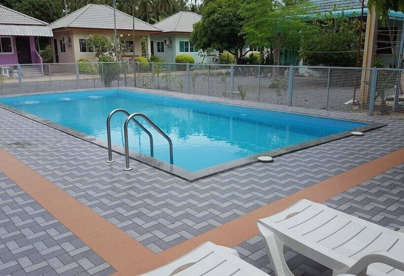 فندق Ban Thanyanan Resort