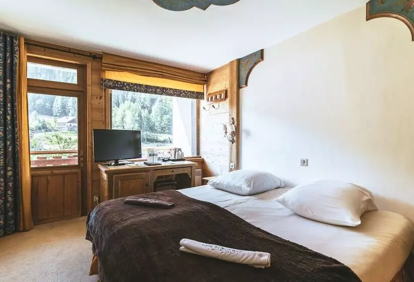 Hotelli La Maison Les Peupliers