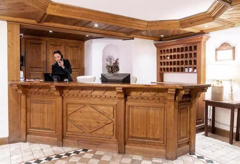 Hotelli La Maison Les Peupliers