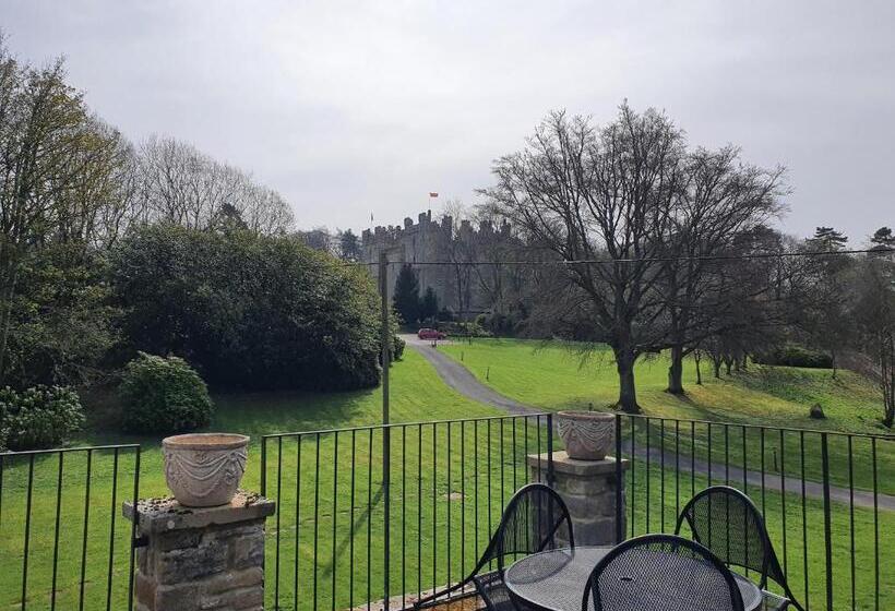 هتل Langley Castle