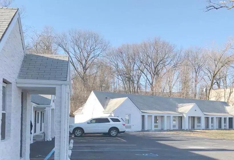 Motelli Ramsey Inn & Suites