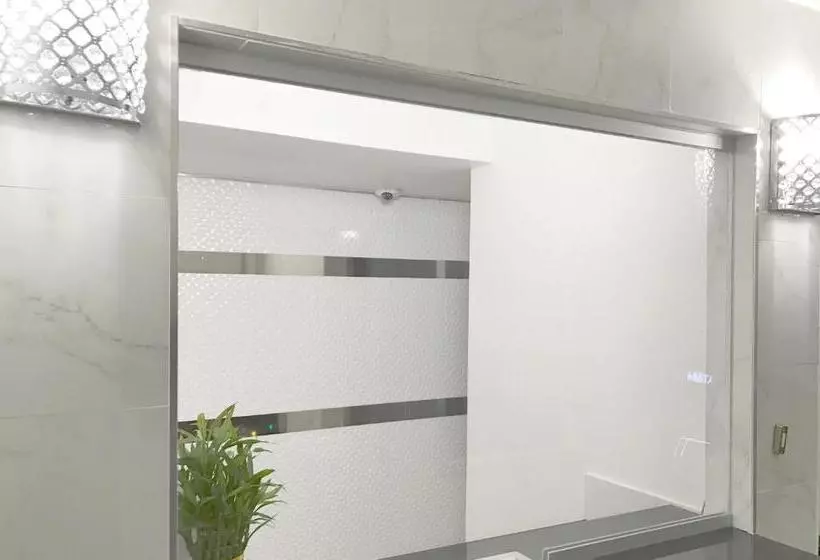 Motelli Ramsey Inn & Suites