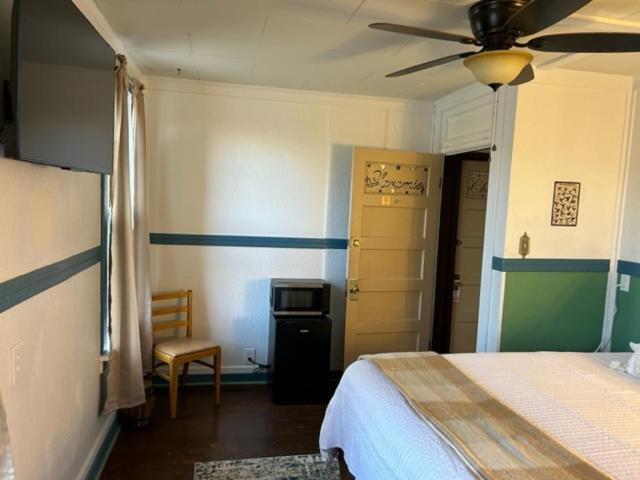 汽车旅馆  The Hotel Eastin