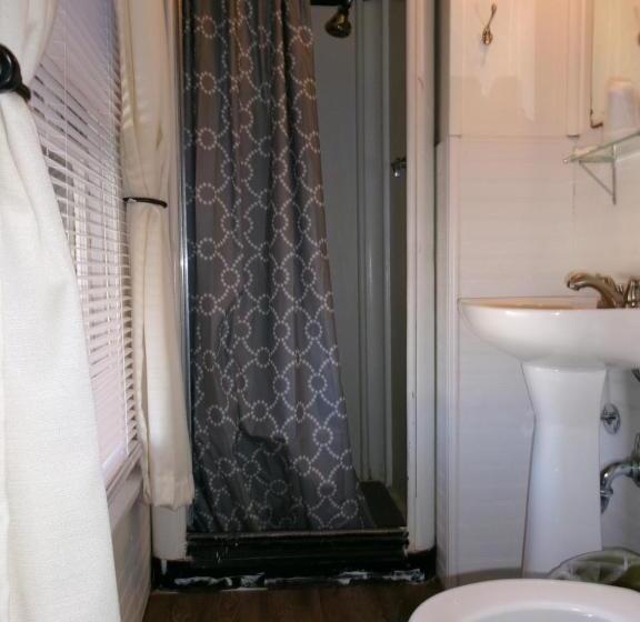 汽车旅馆  The Hotel Eastin