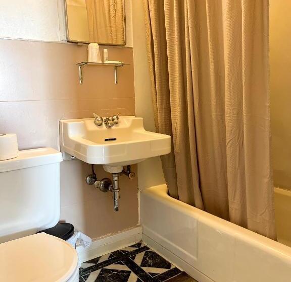 汽车旅馆  The Hotel Eastin