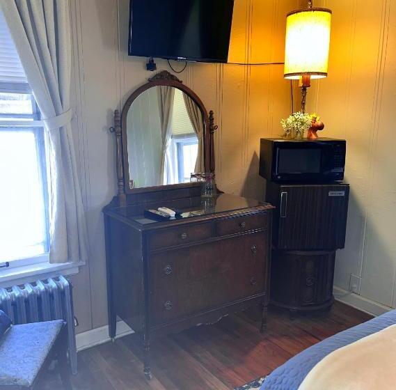 汽车旅馆  The Hotel Eastin