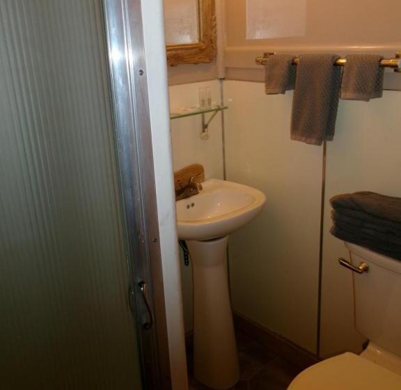 汽车旅馆  The Hotel Eastin