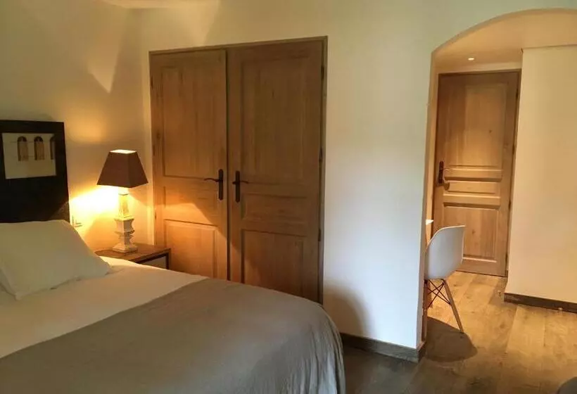 پانسیون Le Clos Des Sept Palmiers