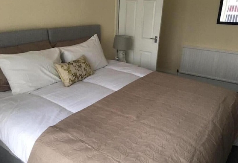 بنسيون Liverpool At Gloucester Road