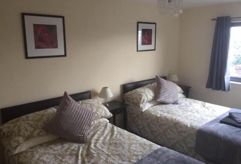 بنسيون Liverpool At Gloucester Road