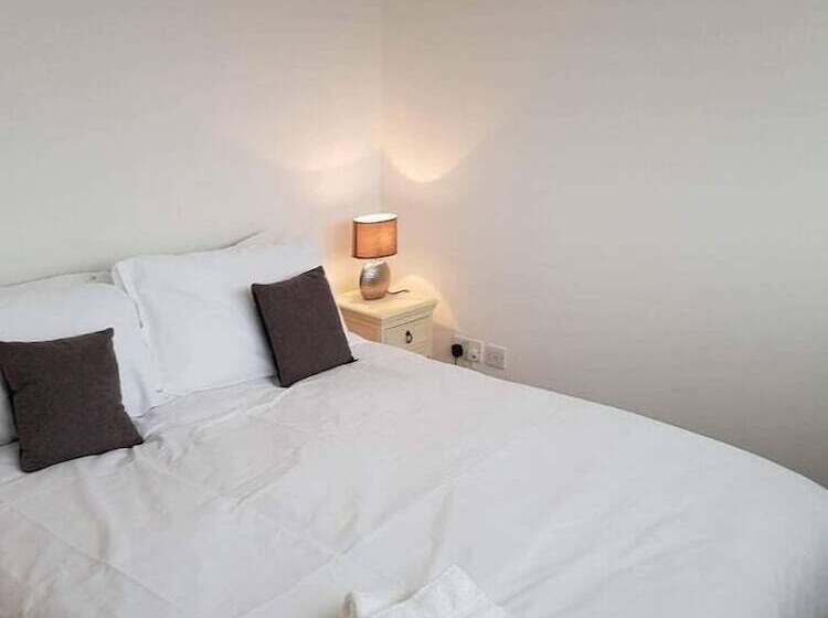 بنسيون Liverpool At Gloucester Road