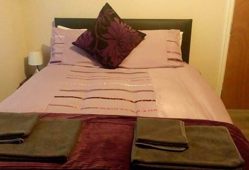 بنسيون Liverpool At Gloucester Road