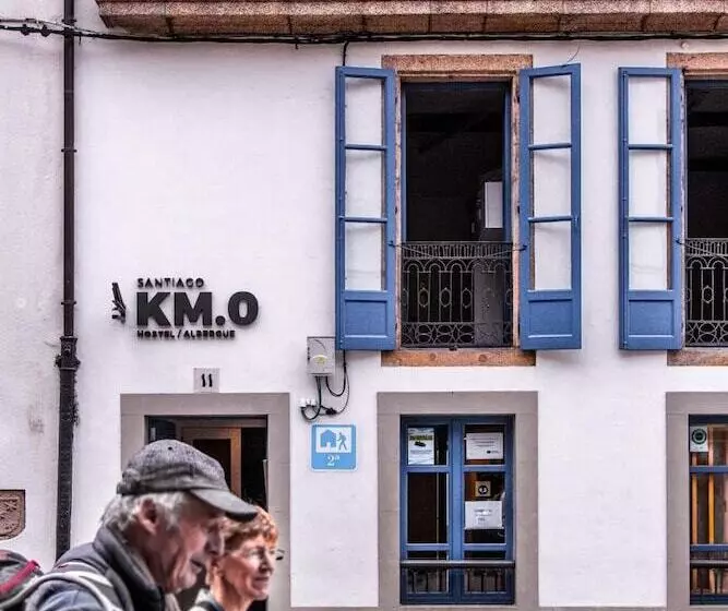 Retkeilymaja Santiago Km 0