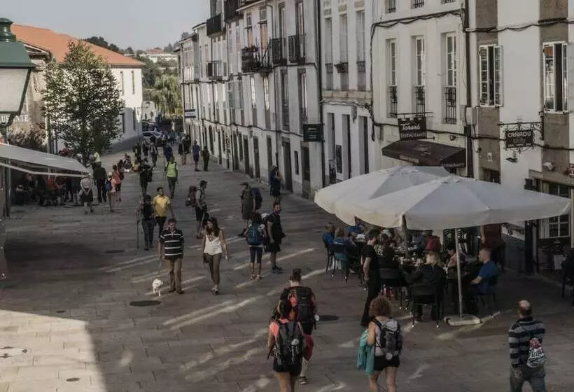 Retkeilymaja Santiago Km 0