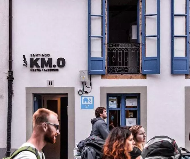 Retkeilymaja Santiago Km 0