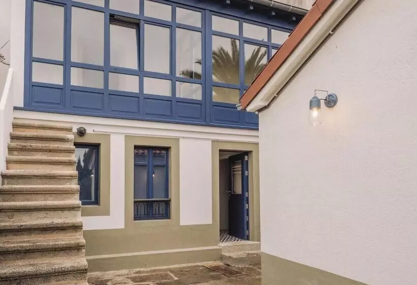 Retkeilymaja Santiago Km 0