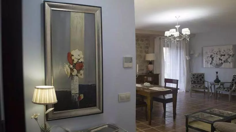 Alojamientos Victoria S.l