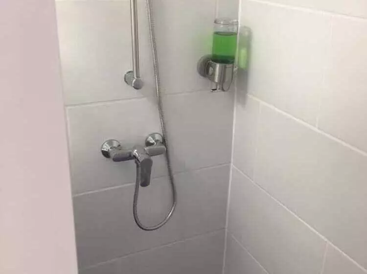 تختخواب و صبحانه Alegría