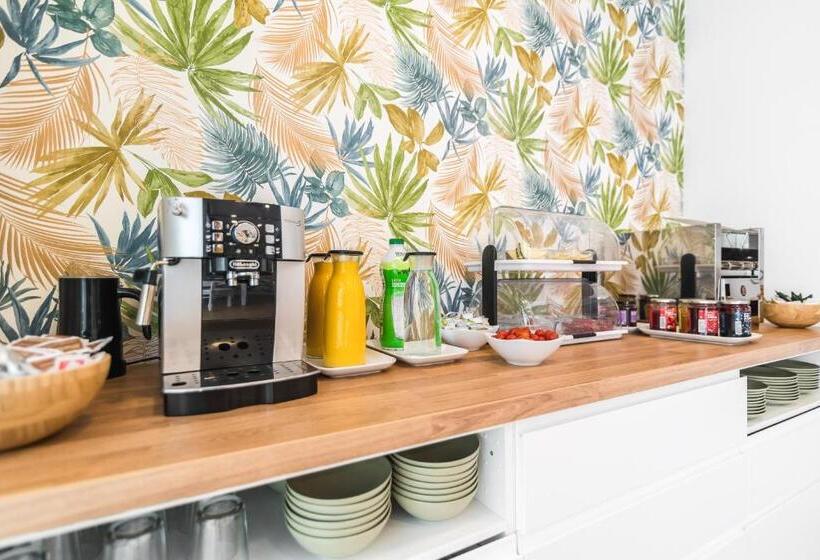 ベッドアンドブレックファースト Home2book Casa Boissier, Breakfast Included