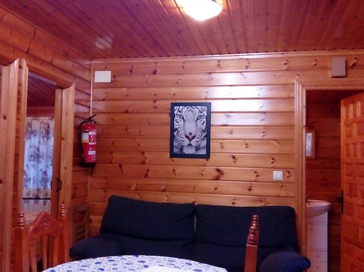 Cabañas De Cabárceno