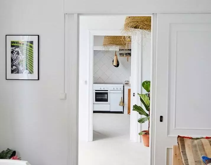 Caión Surf House   Hostel