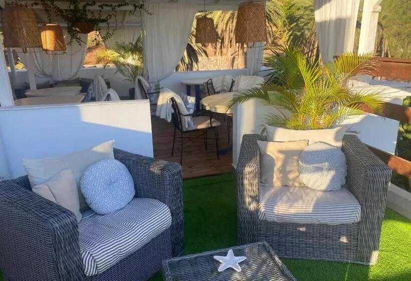 Aamiaismajoitus (B&B) Casa Doramas Vv