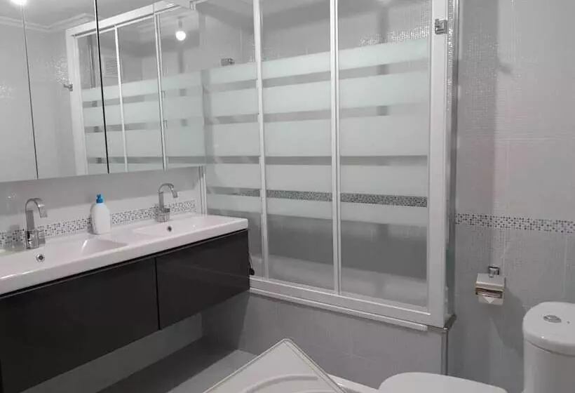 簡易ホテル Estrella Do Camiño