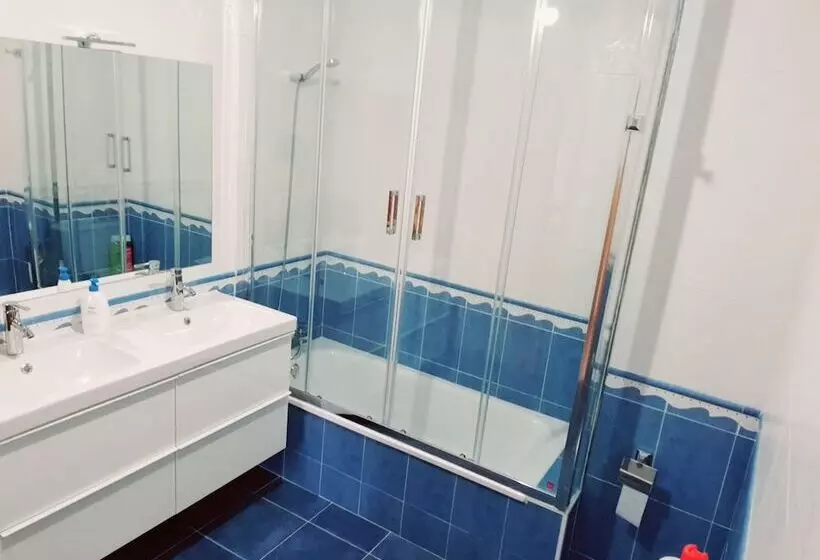 簡易ホテル Estrella Do Camiño