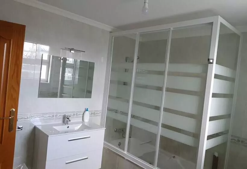 簡易ホテル Estrella Do Camiño